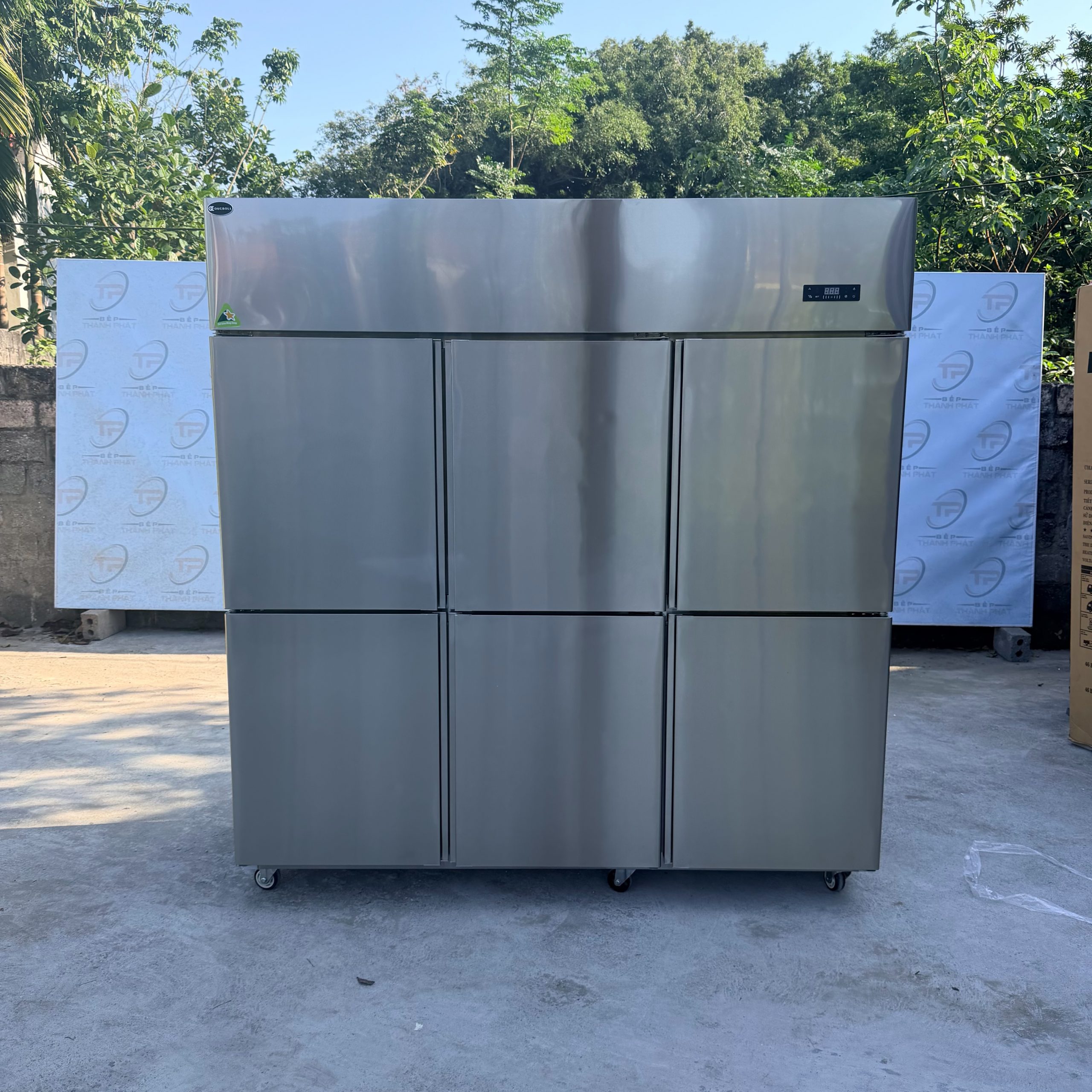 tủ đông 6 cánh quạt gió Thành Phát 1 tủ đông 6 cánh quạt gió Thành Phát 1