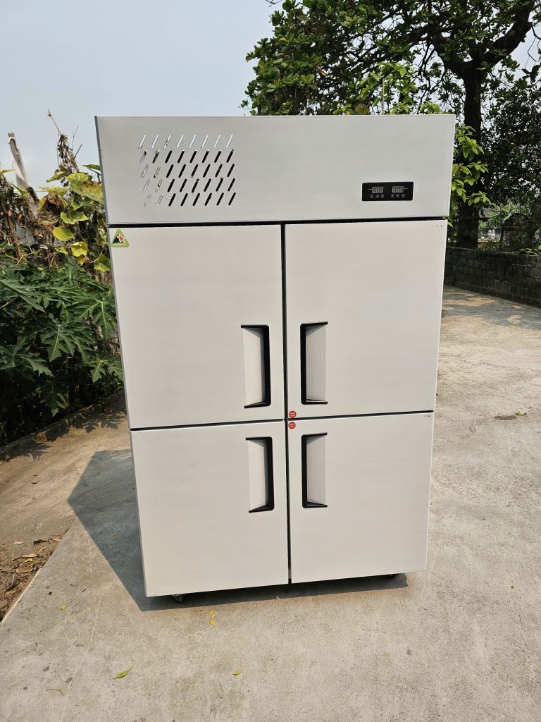 Tủ đông 4 cánh inox