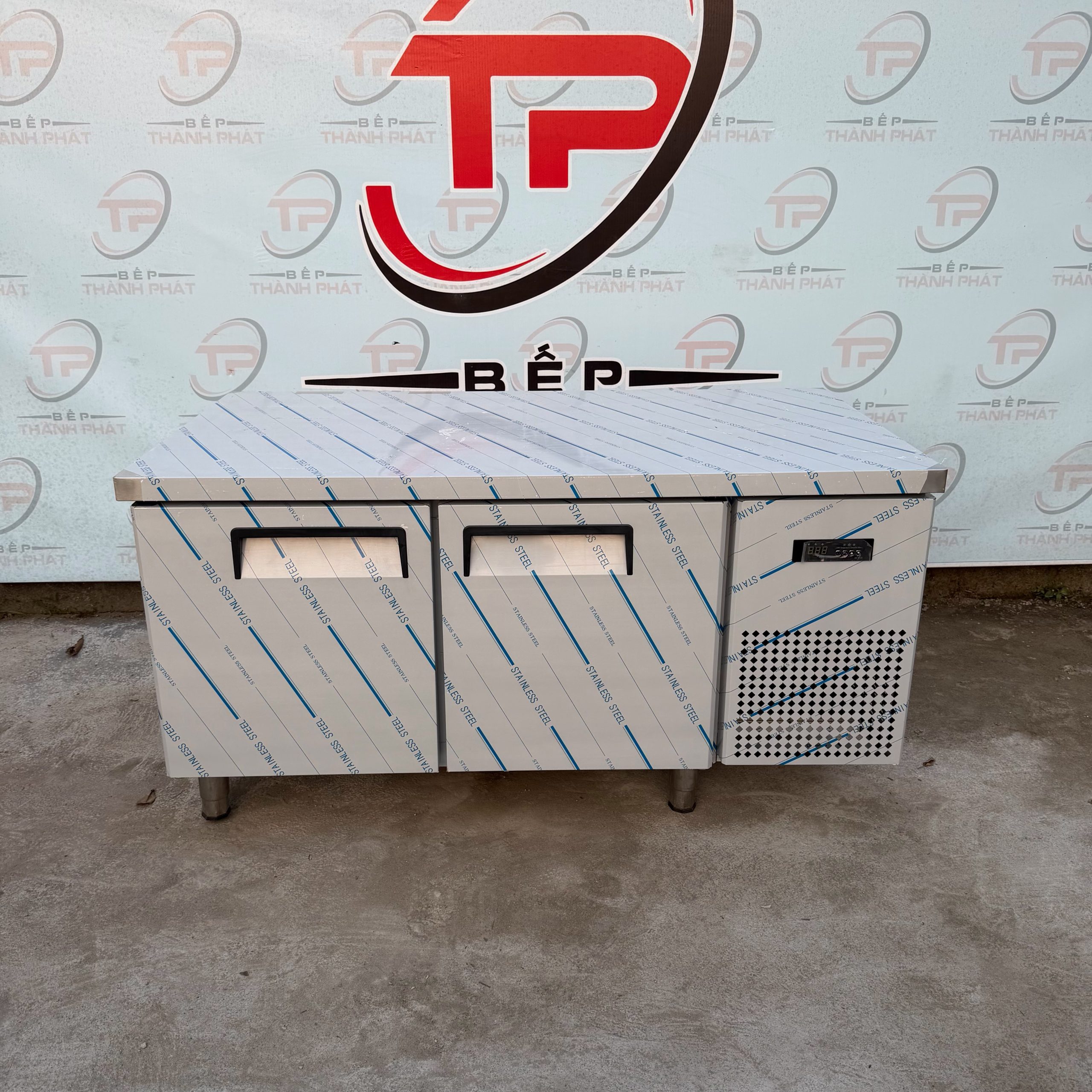 ban-mat-inox304-1m5-Thành-Phát 1 ban-mat-inox304-1m5-Thành-Phát 1
